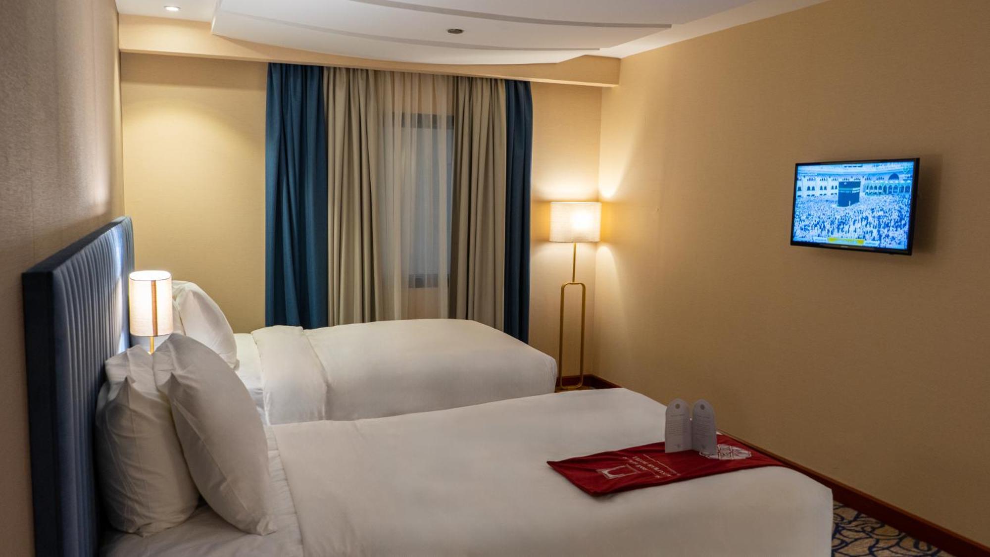 Al Safwah Hotel First Tower 1 メッカ エクステリア 写真 A room at the hotel