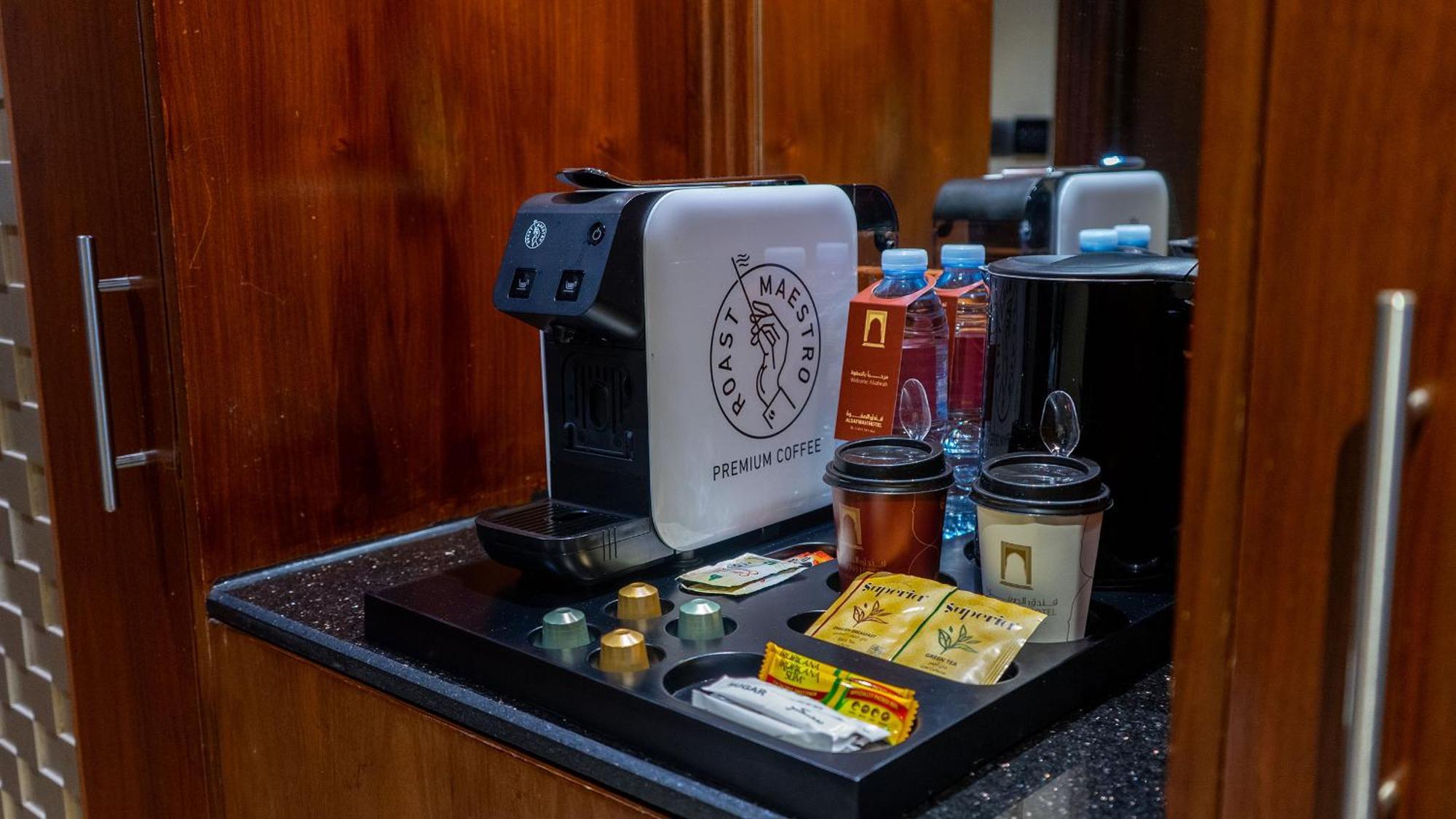 Al Safwah Hotel First Tower 1 メッカ エクステリア 写真 A Nespresso coffee machine
