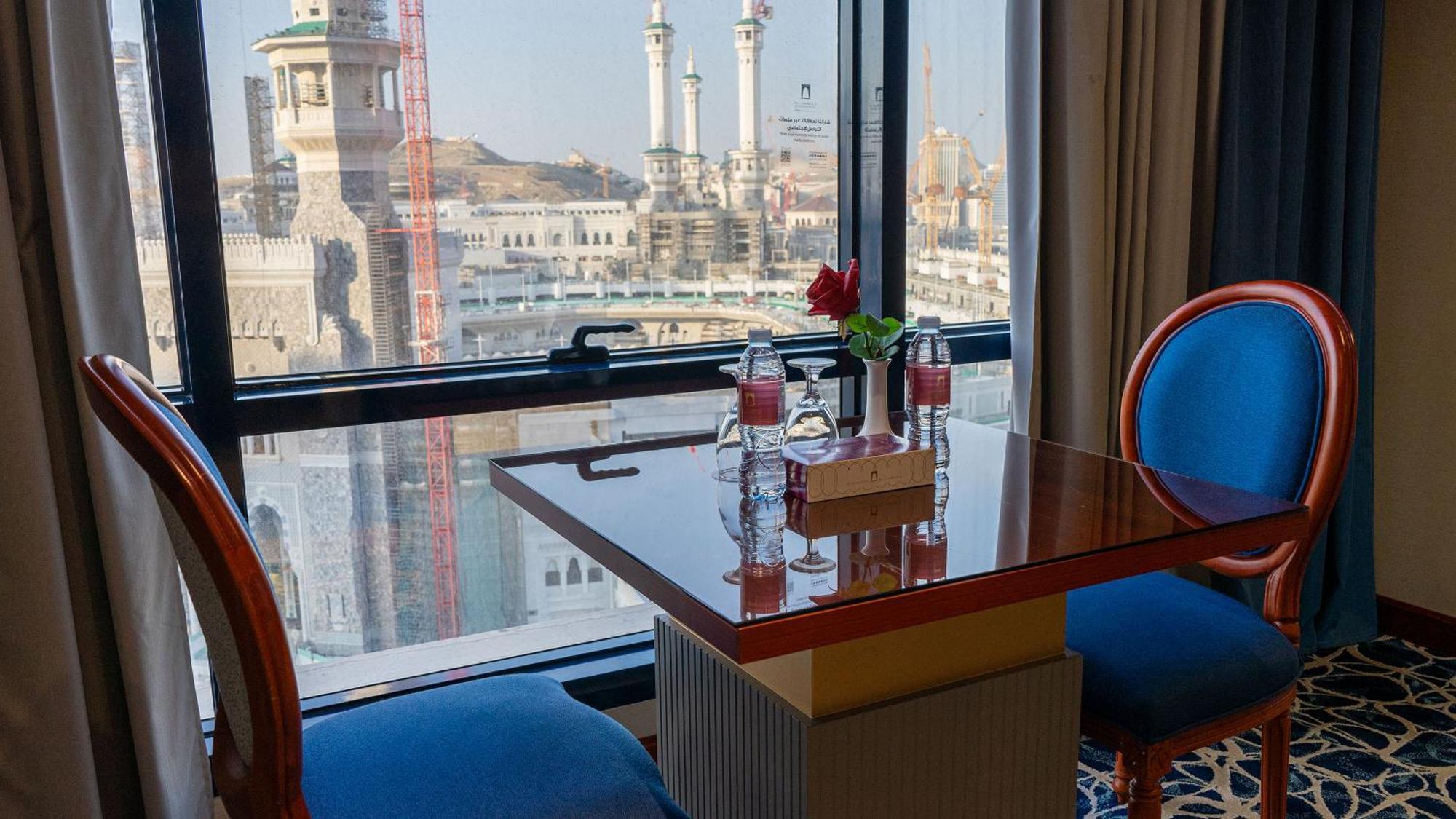 Al Safwah Hotel First Tower 1 メッカ エクステリア 写真 View of the Grand Mosque from the hotel