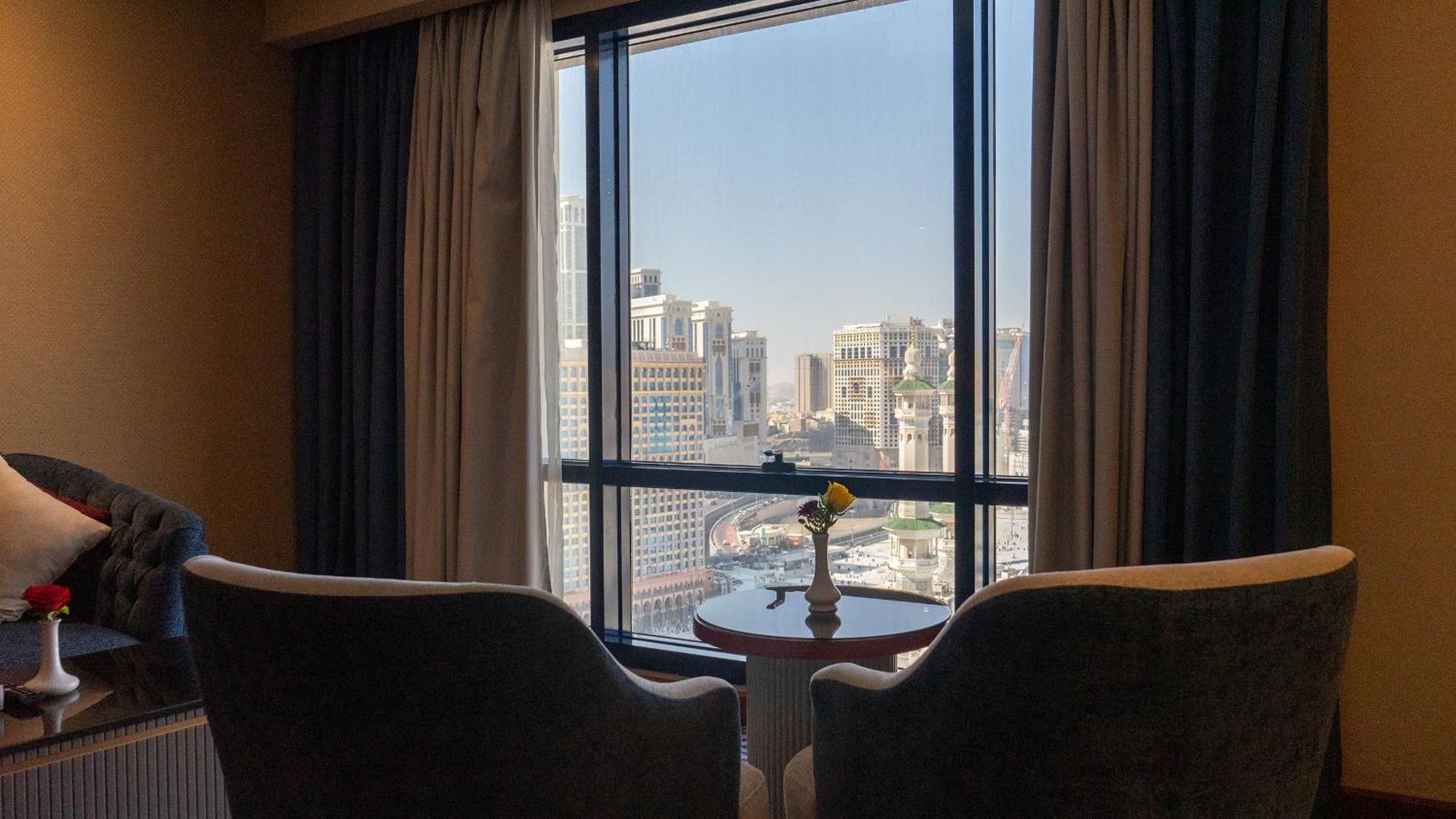 Al Safwah Hotel First Tower 1 メッカ エクステリア 写真 View from a room